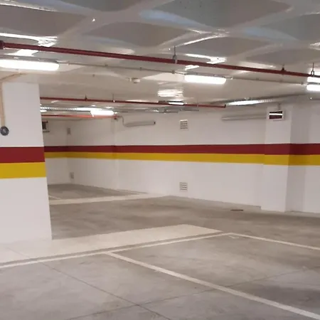 Modern & Stylish In Av. Da Liberdade By Lovelystay Лісабон