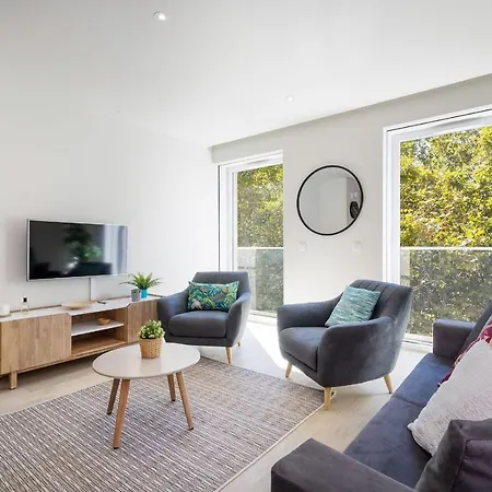 Modern & Stylish In Av. Da Liberdade By Lovelystay Lisbon