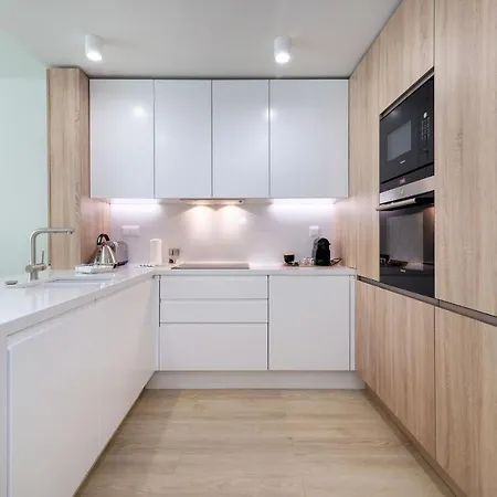 Appartamento Modern & Stylish In Av. Da Liberdade By Lovelystay